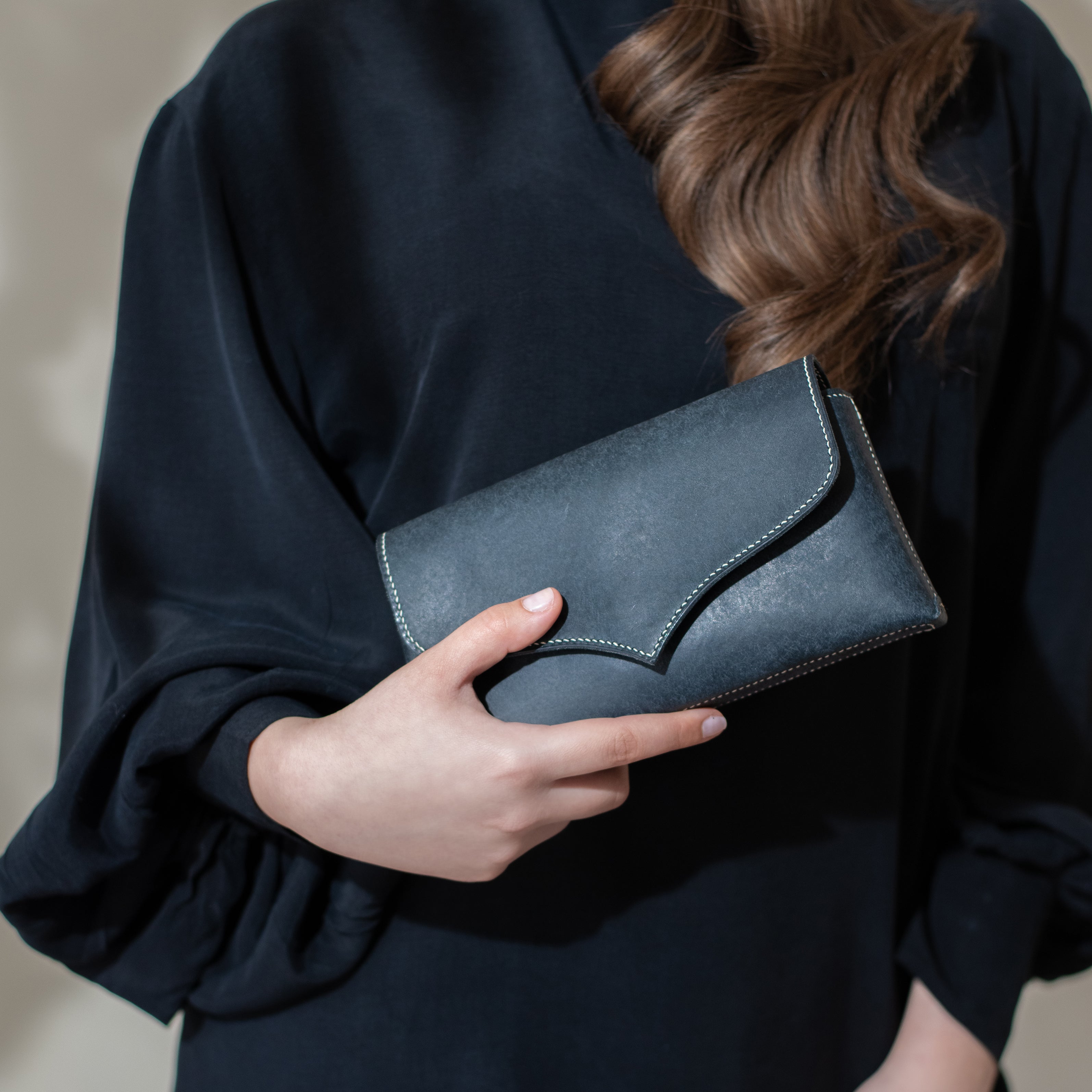 “Luna” Clutch